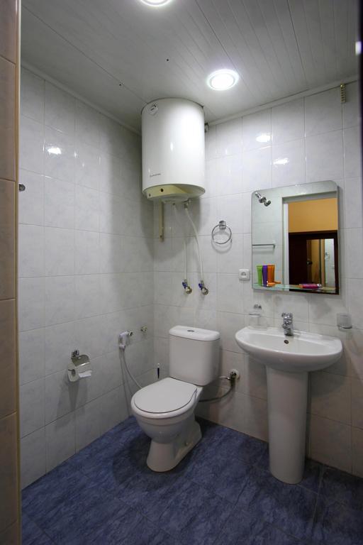 Studio With Balcony On Sayat Nova Avenue Jerevan Buitenkant foto